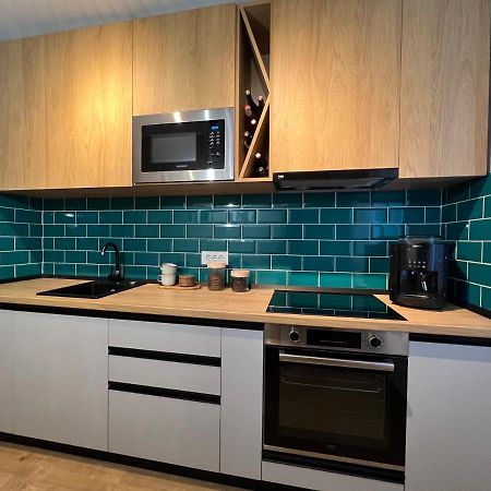 Riverside Jungle Green Apartment Орадеа Екстериор снимка