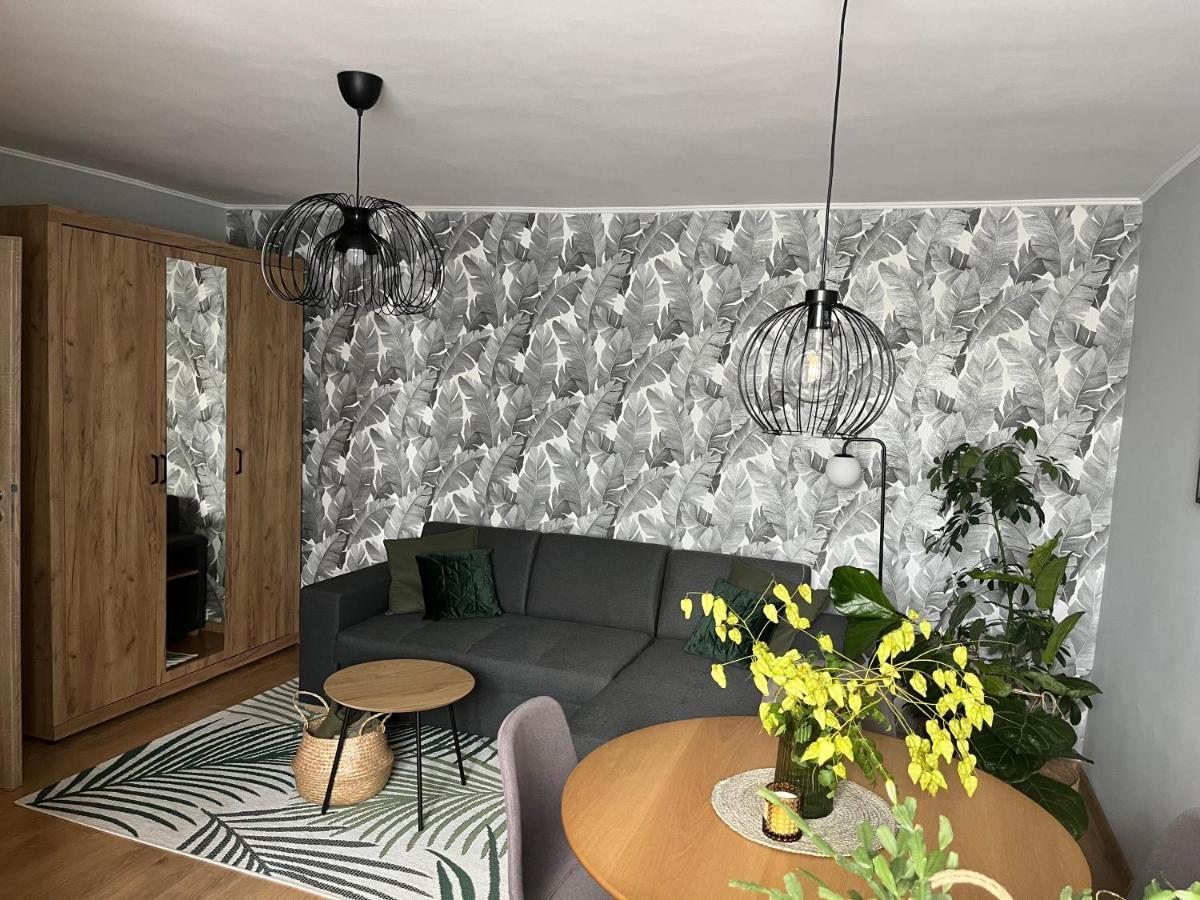 Riverside Jungle Green Apartment Орадеа Екстериор снимка