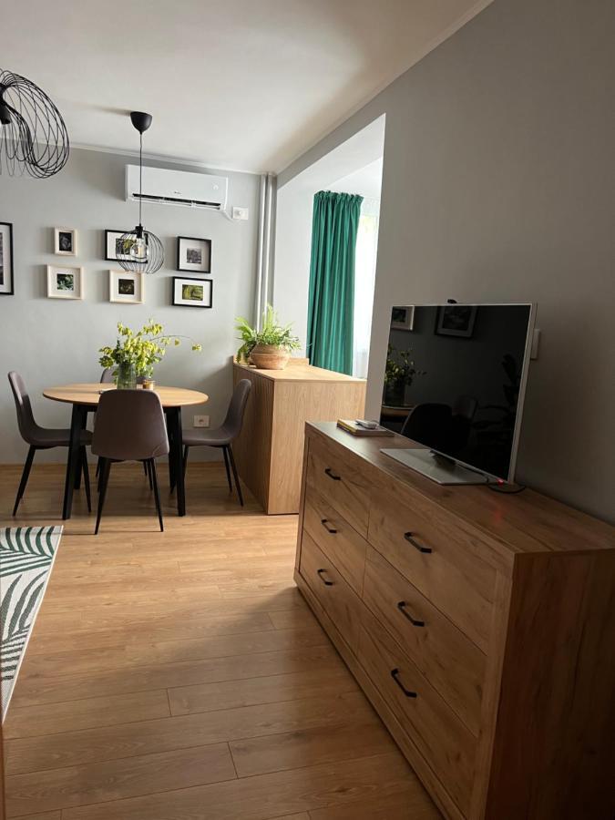 Riverside Jungle Green Apartment Орадеа Екстериор снимка